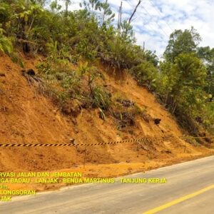 Satker PJN III Gerak Cepat Tangani Longsor di Ruas Jalan Lanjak – Benua Martinus Kalimantan Barat