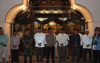 Kapolres Aceh Selatan turut semarakkan Pawai Takbir Keliling bersama Forkopimda