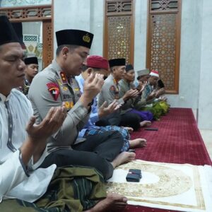 Kapolda Banten laksanakan safari solat subuh berjamaah keliling