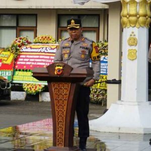 Kapolres Sukabumi AKBP Dr. Samian Tancap Gas: Tes Urin dan Arahan Perdana, Fokus pada Integritas dan Kesehatan Personel