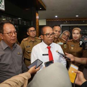 Pj. Gubernur Samsudin Didampingi Sekdaprov Fahrizal dan Pejabat Tinggi Pratama Kunjungi DPRD Lampung