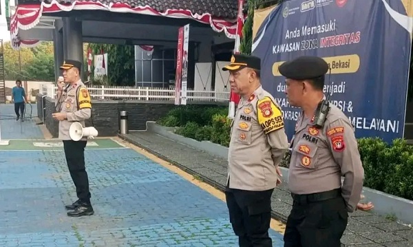 Polres Metro Bekasi Kota Kawal Pelantikan Anggota DPRD Kota Bekasi