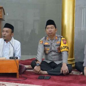 Polres Sukabumi Gelar Binrohtal, Kapolres Ajak Personel Rutin Sholat Dhuha