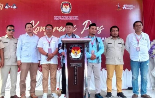 Ribuan Pendukung dan Simpatisan Kawal Pasangan Calon Bupati dan Wabup Afirudin – Rahman Daftar di KPU1