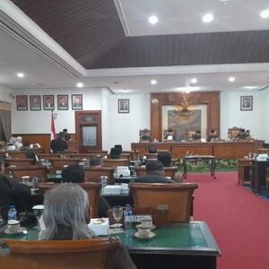 Rapat paripurna Ranperda DPRD Tulungagung setujui APBD 2024 jadi Perda