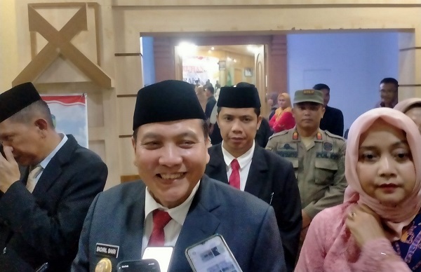 PJ Bupati Sarolangun Kukuhkan 40 Orang Anggota Paskibraka Kabupaten Sarolangun 2024