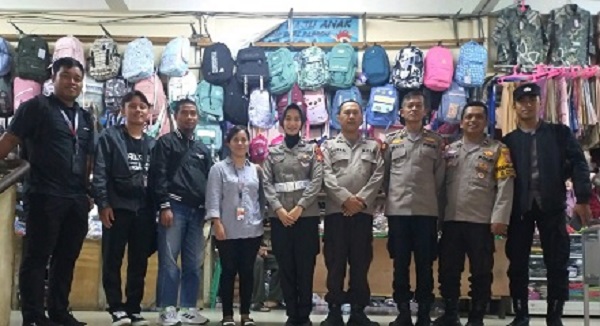Blusukan di Pasar Taman Telihan, Regu 3 Polres Bontang Amankan Kampanye Paslon Walikota dan Wakil Walikota 
