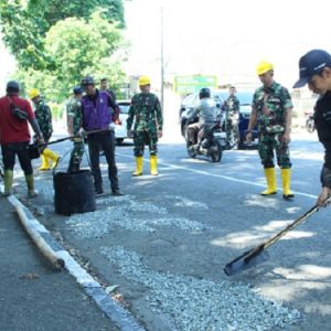 Lanud Husein Sastranegara dan Pemkot Bandung Kolaborasi Tata Jalan Komplek Sukasari
