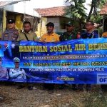 Peringatan HUT ke 69 Polisi Lalu Lintas diwarnai penyerahan bantuan air bersih kepada warga
