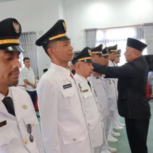 Pj Bupati Aceh Timur Lantik M. Yusuf sebagai Camat Simpang Ulim