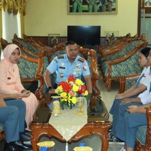 Ukir Prestasi, Siswa Angkasa Terima Apresiasi dari Danlanud Husein Sastranegara