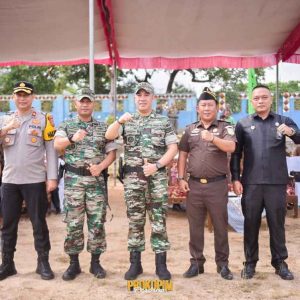 Hadiri Penutupan Karya Bhakti TNI, Bupati Pesawaran Bersama Kodim 0421/Lamsel Gelar Tasyakuran Pembangunan Jalan Desa Lumbirejo