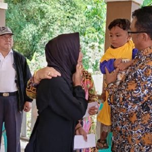 Calon Bupati Sukabumi Nomor Urut 2, H. Asep Japar – H. Andreas Gelar Pengobatan Gratis dan Santunan Yatim Piatu