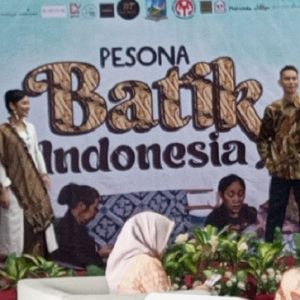 Peringatan Hari Batik Nasional 2024, Merlynn Park Hotel Hadirkan “Pesona Batik Indonesia”