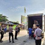 Polres Kutai Barat Pastikan Pengawalan Logistik Pilkada Mahakam Ulu Berjalan Lancar dan Aman
