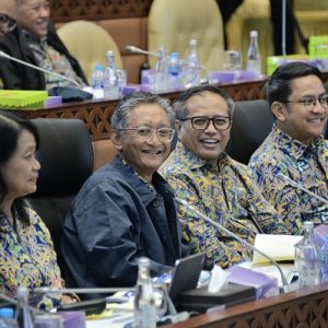 Rapat Kerja dengan Komisi V DPR RI, Menteri PU Optimis Capai Realisasi Anggaran 94% di Desember 2024