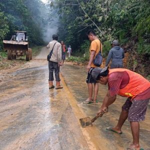 Pasca Bencana Tanah Longsor, Ruas Jalan Bukit Genting Lanjak Sudah Kembali Normal