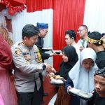 Bagikan Makanan Bergizi dan Susu Gratis, Kapolres Sukabumi Silaturahmi ke SLBN Handayani Cibadak