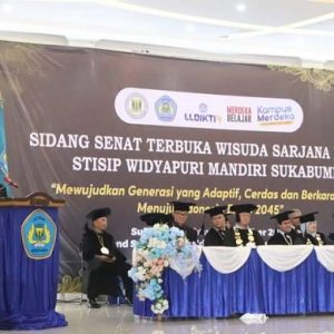 Hadiri Wisuda STISIP Widyapuri, Sekda Minta Ingat Kualifikasi, Kompetensi, Perilaku dan Doa Orangtua