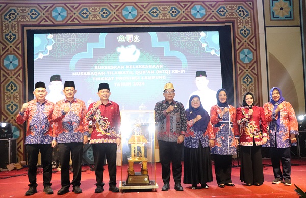 Pj. Gubernur Lampung Tutup MTQ ke - 15, Pemkot Balam Raih Juara Umum Tingkat Provinsi