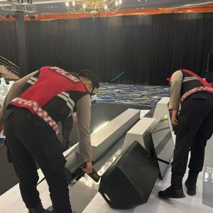 Polres Bontang lakukan Sterilisasi Lokasi Debat Kedua Calon Walikota Bontang