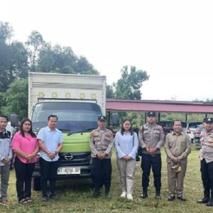 Polsek Barong Tongkok Pospol Linggang Bigung Kawal Pergeseran Logistik Dari Gedung KPU Ke PKK