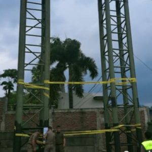 Tiang Reklame PT. Petraco diduga ilegal, Awy Eziary, SE, SH,: Satpol-PP DKI harus segera bongkar