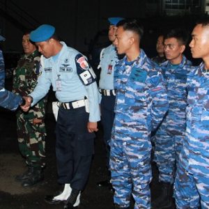 Bantu Korban Bencana Alam, Danlanud Husein Sastranegara Berangkatkan Satgas Cepat Tanggap ke Desa Kadupandak Cianjur