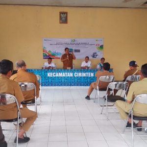 Camat Cirinten hadiri, sekaligus buka sosialisasi penggunaan aplikasi Desa PLN Mobile