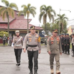 Gelar Apel Pasukan Operasi Lilin 2024, Kapolres Ketapang Siap Amankan Perayaan Natal dan Tahun Baru
