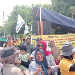 Gelar aksi demo, Warga Sidokerto soroti kinerja Kades