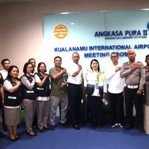 Hadapi Nataru 2024, Polresta Deli Serdang bersama OIC dan AVSEC Bandara Kualanamu Gelar Tes Urine 