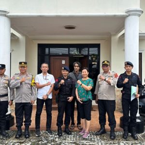 Jelang Perayaan Natal dan Tahun Baru, Tim Jibom Brimob Polda Jabar Lakukan Sterilisasi Gereja di Palabuhanratu