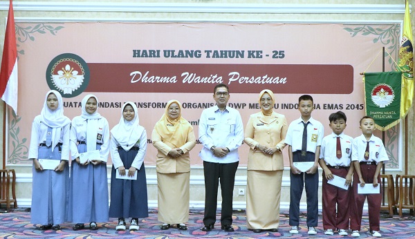 Menuju Indonesia Emas 2045, Pj. Sekdaprov Lampung Hadiri HUT ke-25 Dharma Wanita