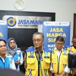 Pantau Kondisi Arus Lalu Lintas Nataru 20242025, Menteri PU Kunjungi Jasa Marga Tollroad Command Center
