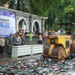 Polres Sukabumi Musnahkan 7.125 Botol Miras Hasil Operasi Cipta Kondisi Menjelang Nataru