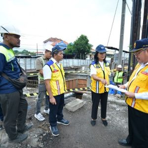 Progress Capai 89,09%, Wamen PU Imbau Percepatan Penggantian Jembatan Jetak di Pasuruan