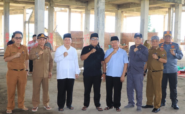 Tinjau Pembangunan Masjid Al - Hijrah, Pj Gubernur Samsudin Ini bagian cinta kepada Allah