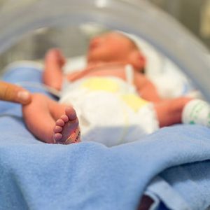 Melahirkan Diam-Diam, Janda Muda Nekat Buang Bayi di Kebun