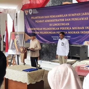 Menteri P2MI Lantik dan Ambil Sumpah Pejabat dan staf khusus KP2MI/BP2MI