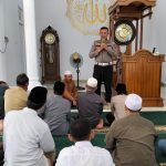 Hari Kedua Operasi Keselamatan Kapuas 2025, Polres Ketapang Sampaikan Penyuluhan di Masjid Sirajul Munir Sukaharja