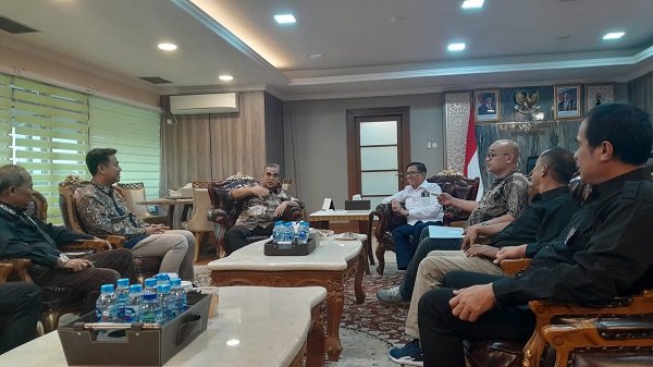 PWI Pusat Tetapkan Ahmad Muzani sebagai Anggota Kehormatan Apresiasi bagi Mantan Wartawan Berintegritas