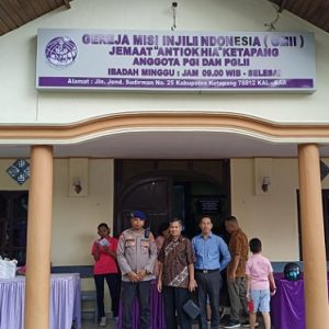 Personel Polres Ketapang Laksanakan Pengamanan Ibadah Gereja