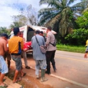 Polsek Nanga Tayap Datangi TKP Laka Tunggal 1 Korban Meninggal Dunia