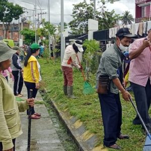 Sambut HUT ke 26, Pemkab Toba gotong royong bersihkan Kota Balige