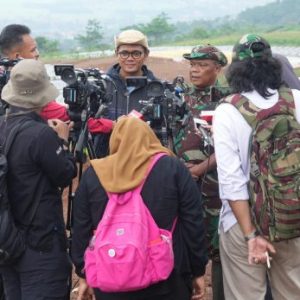 Ungkap Peran TNI AD dalam Ketahanan Pangan dan Pelestarian Alam, Dispenad Ajak Awak Media Jelajahi Agroforestry Gunung Hejo