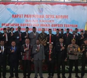 Kapolres Nabire Jamin Keamanan Rapat Paripurna DPRK Penetapan Bupati Dan Wakil Bupati Terpilih Kabupaten Nabire