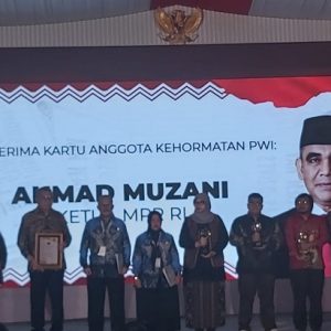 PWI Pusat Tetapkan Ahmad Muzani sebagai Anggota Kehormatan : Apresiasi bagi Mantan Wartawan Berintegritas