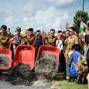 Awali Komitmen, Gubernur Lampung Groundbreaking Infrastruktur Jalan Kotabumi-Bandar Agung