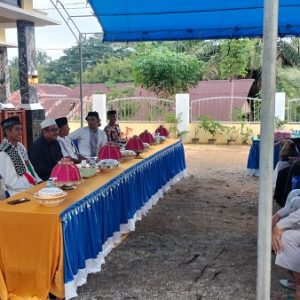 Wakili Bupati Buton Utara, Asisten Pemerintahan dan Kesra Lakukan Safari Ramadhan di Karya Bakti
